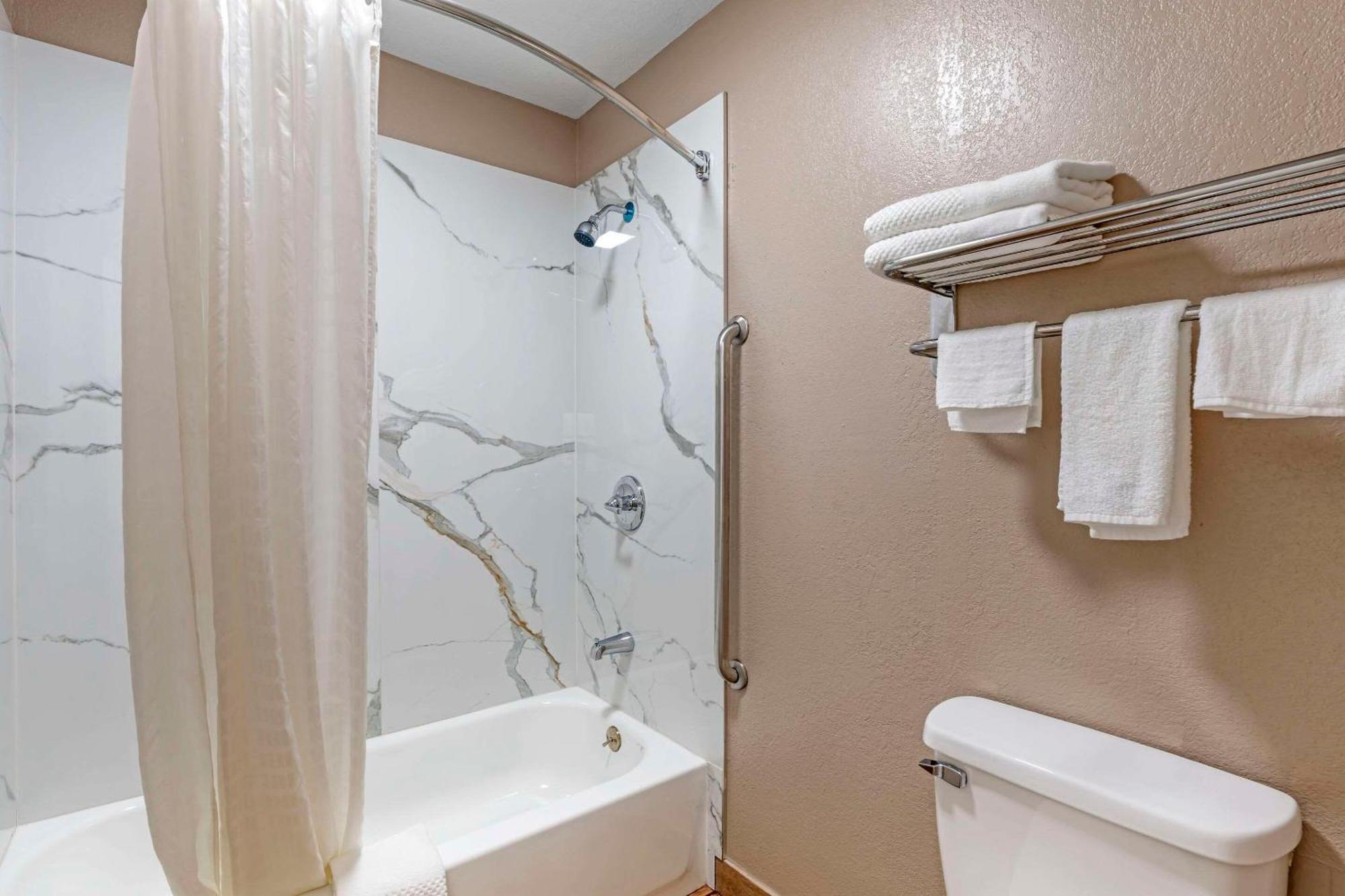 Quality Inn & Suites New Boston Экстерьер фото
