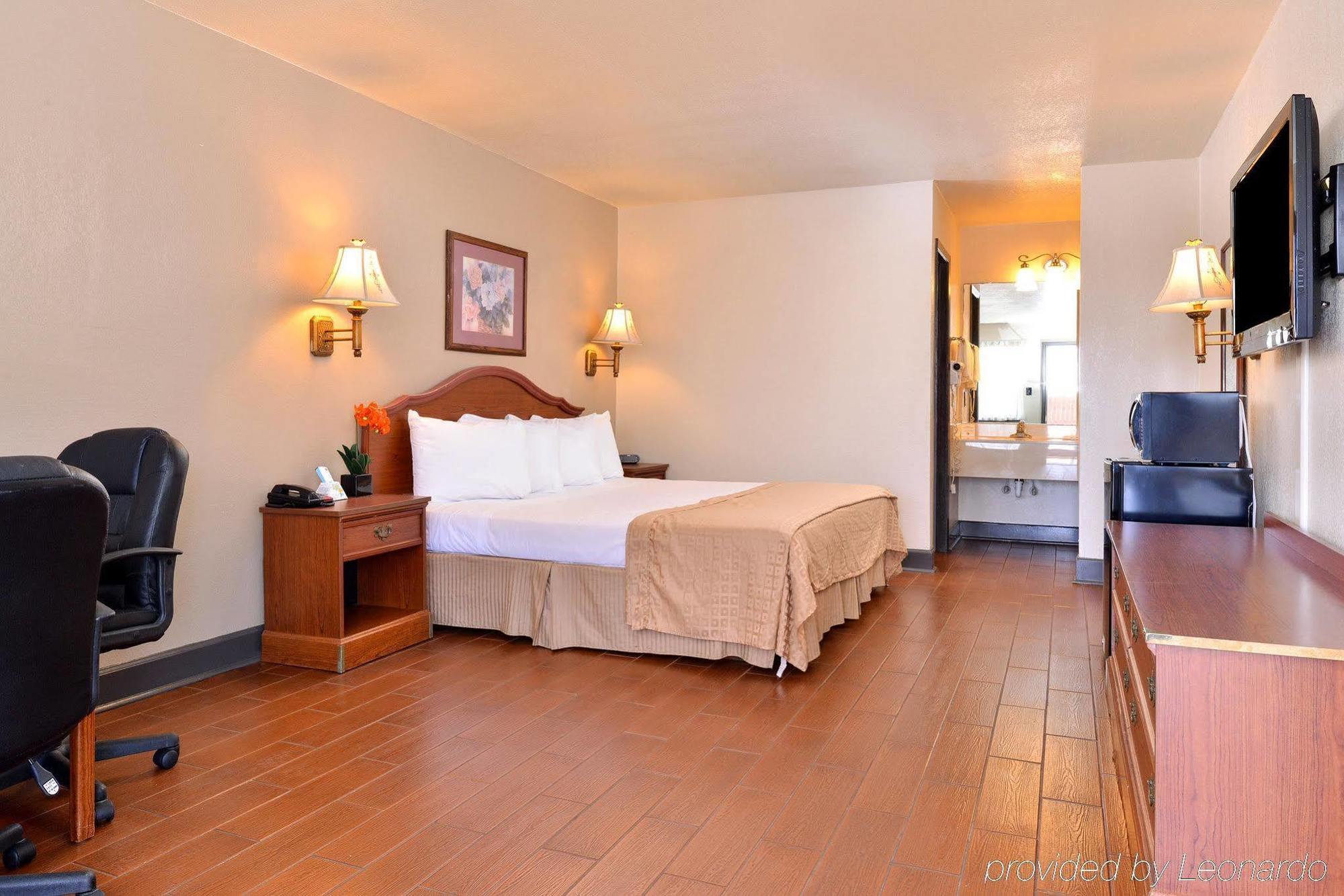Quality Inn & Suites New Boston Экстерьер фото